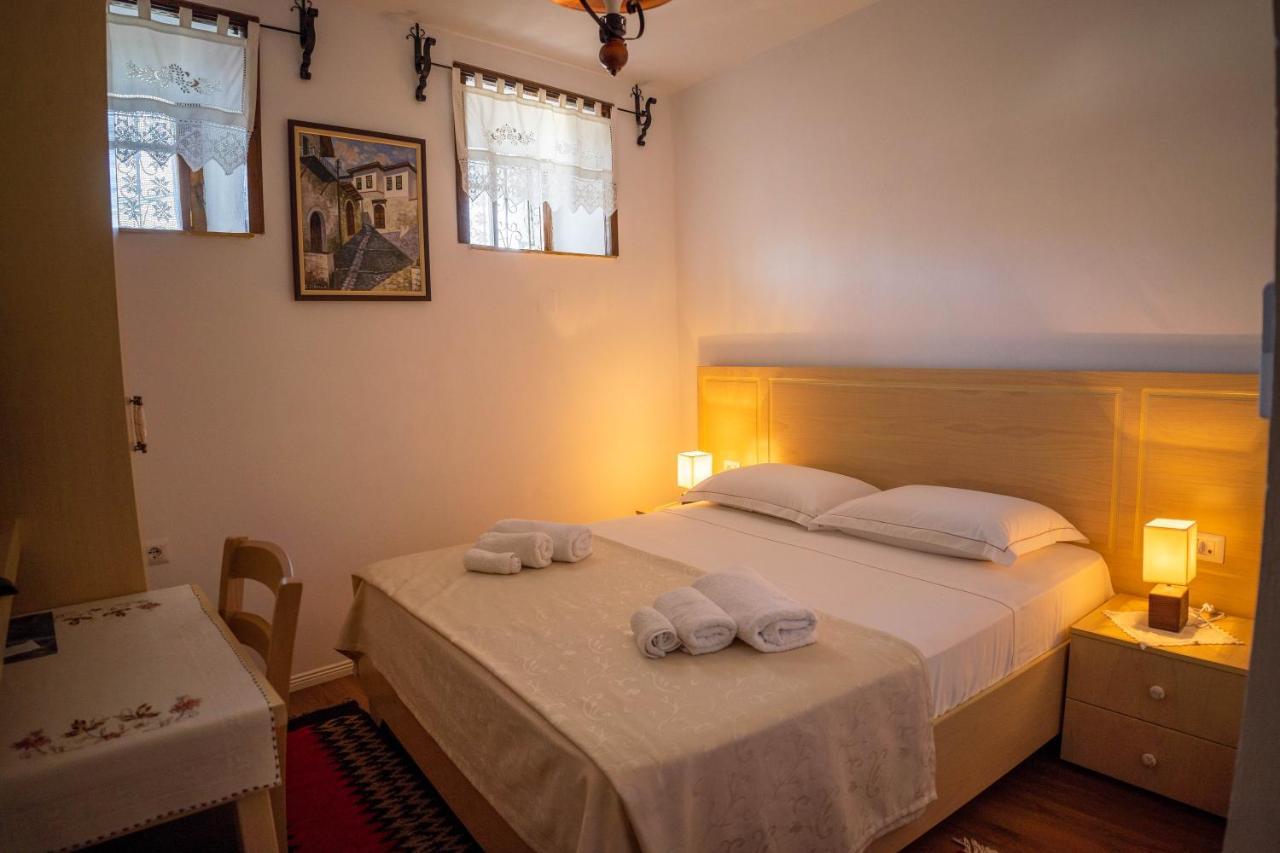 Hotel Borklad Берат Екстериор снимка