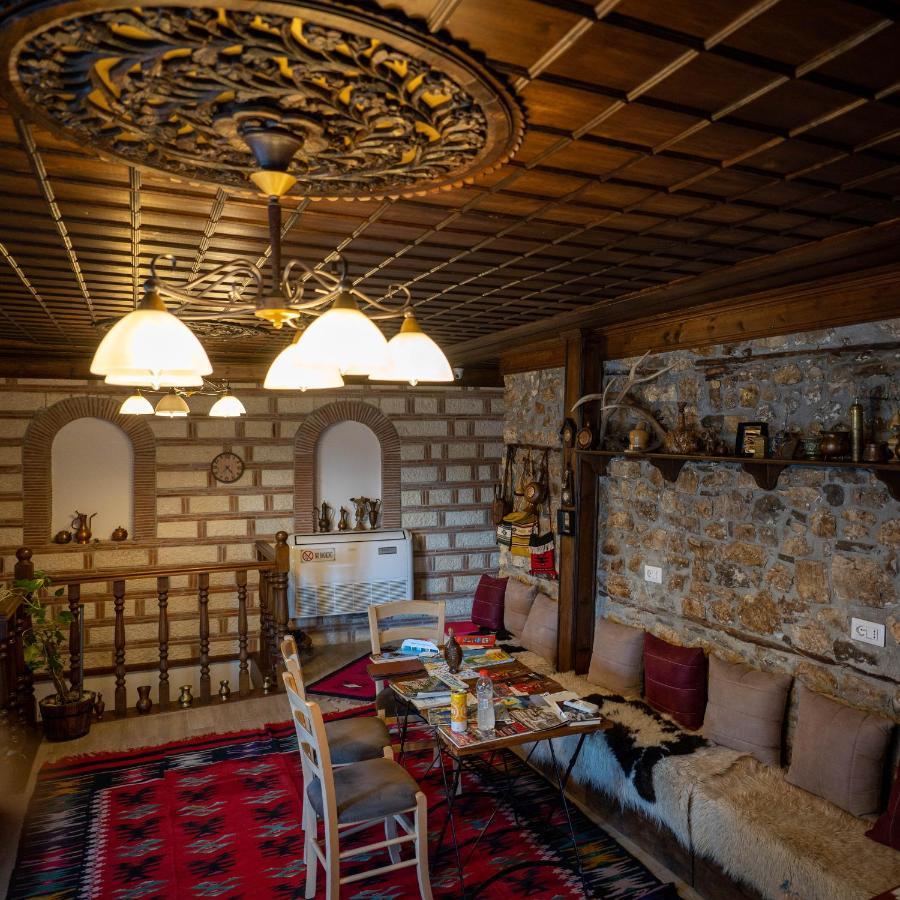Hotel Borklad Берат Екстериор снимка