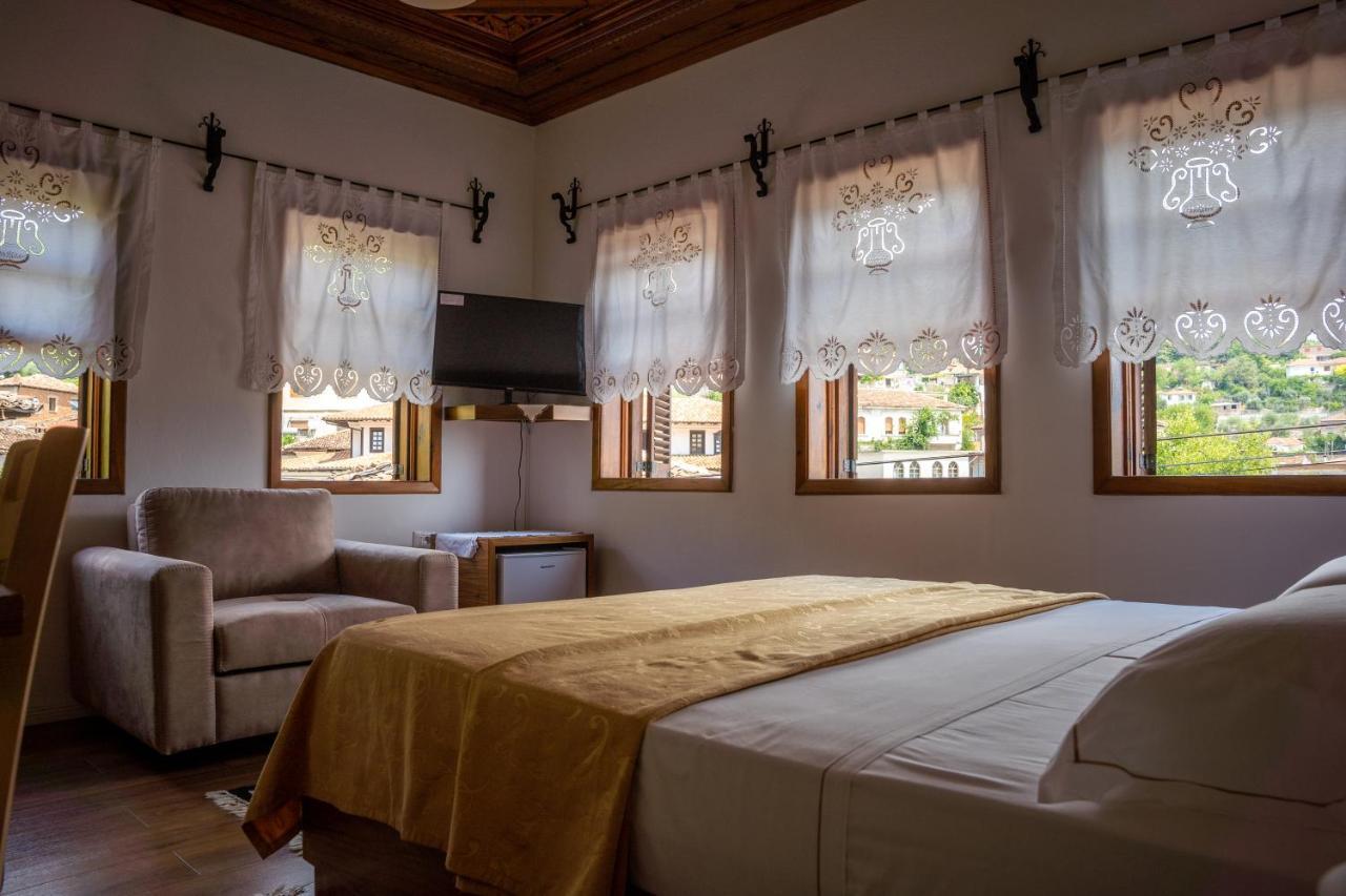 Hotel Borklad Берат Екстериор снимка