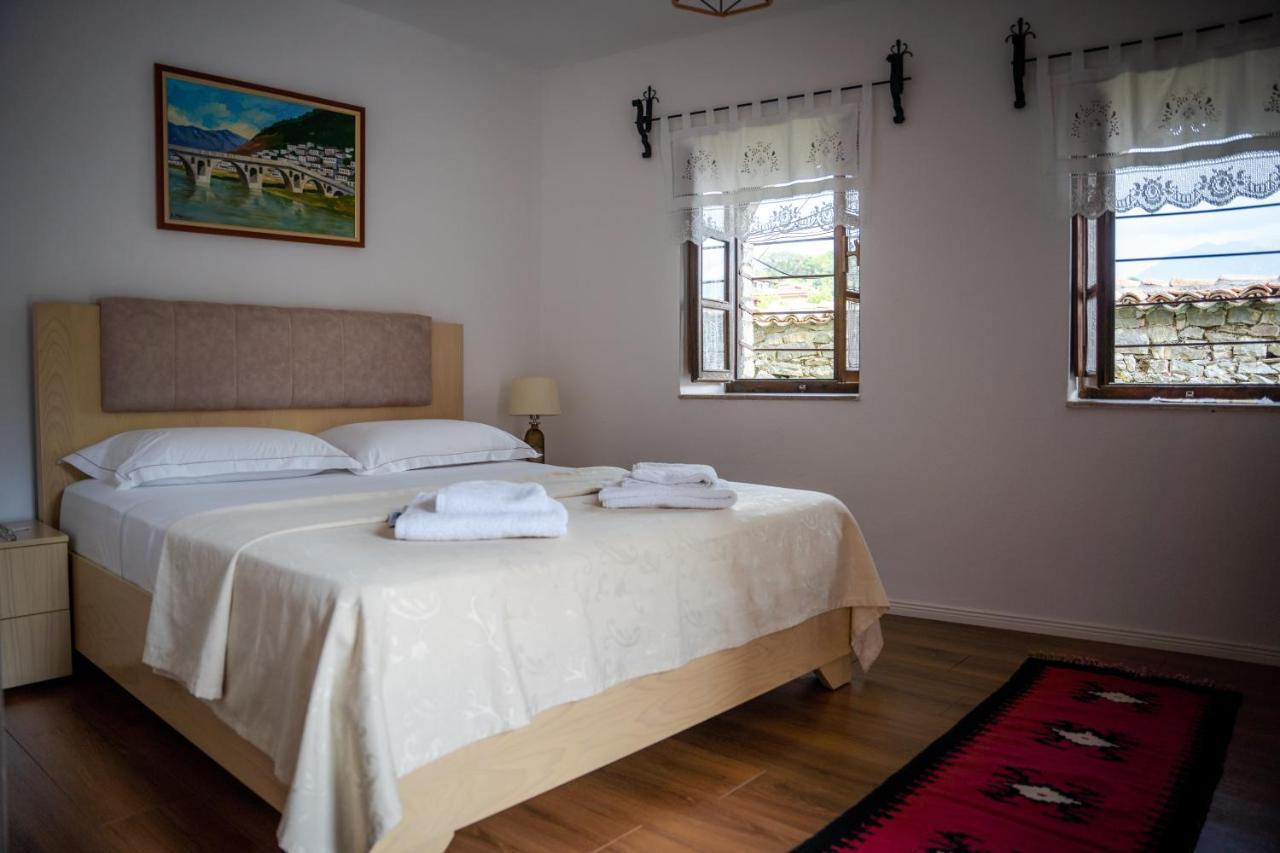 Hotel Borklad Берат Екстериор снимка