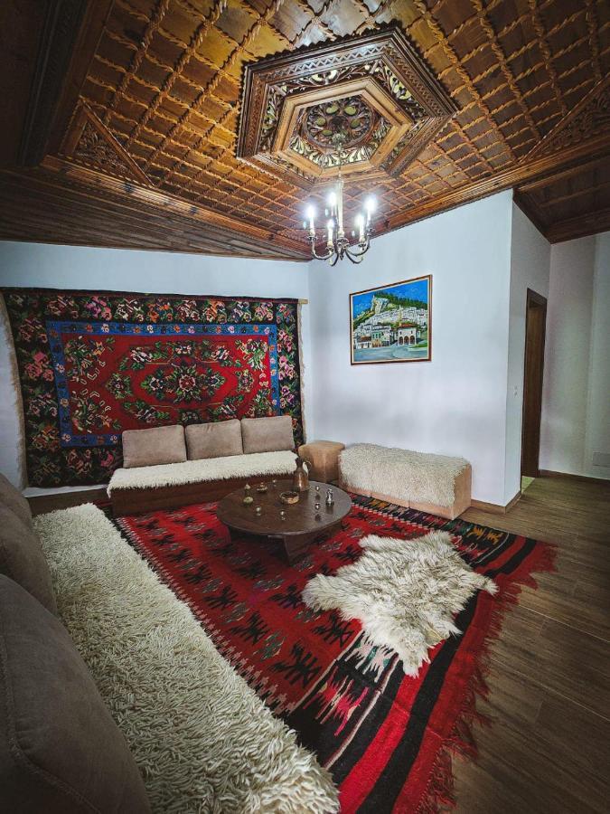Hotel Borklad Берат Екстериор снимка